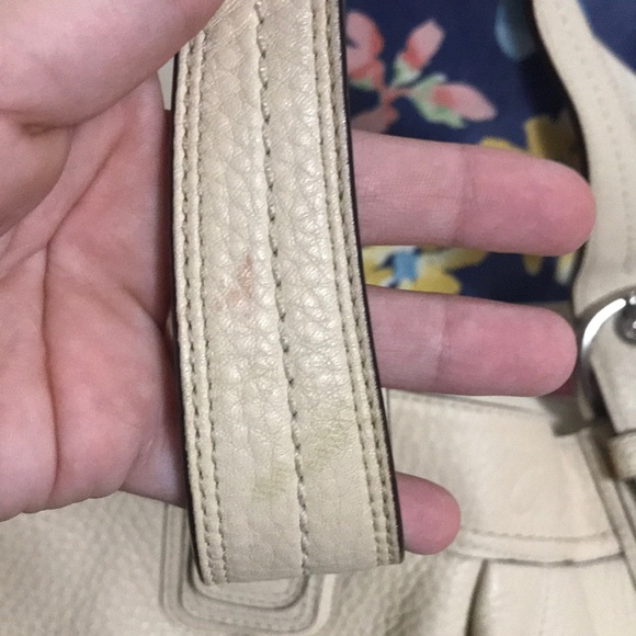 Coach purse - Picture 5 of 7